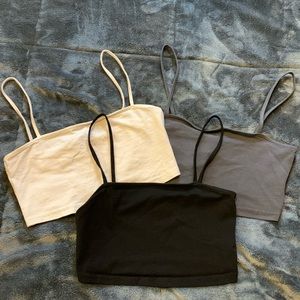 ✨NWT✨H&M 3 pack super crop tanks